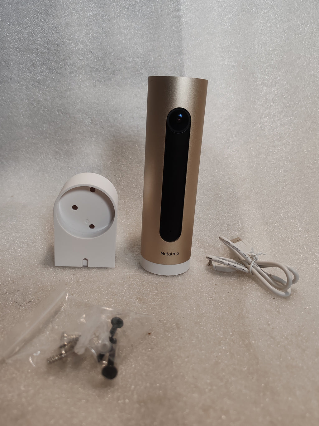 Netatmo Smart Indoor Camera - Telecamera di Sicurezza Interna con Riconoscimento Facciale