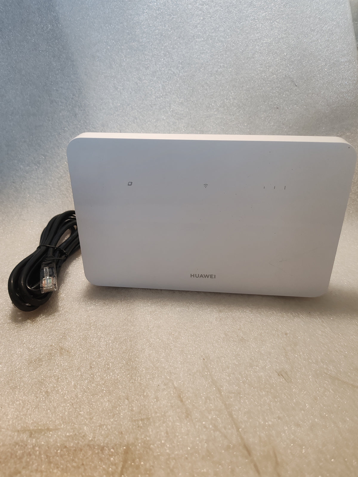 Huawei 4G CPE 5 B636 - Modem Router Wi-Fi 6 4G+ LTE ad Alta Velocità (3000 Mbps)