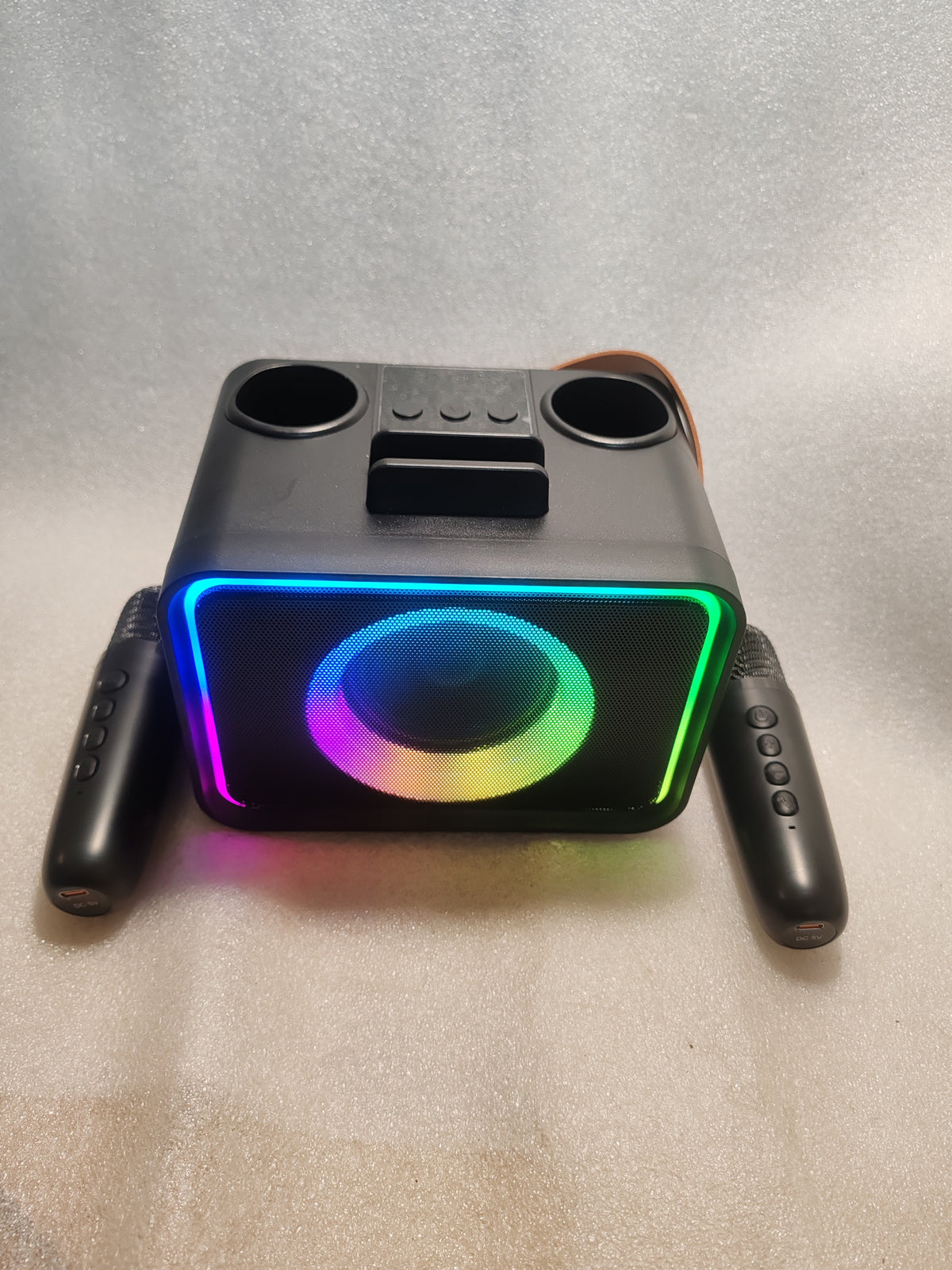 Macchina per Karaoke Portatile Bluetooth K26 con 2 Microfoni Wireless e Luci LED RGB